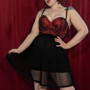 Hot Topic layered fishnet skater miniskirt - medium